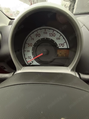 Vând sau schimb Peugeot 107 2011 benzina motor 1.0 euro 5