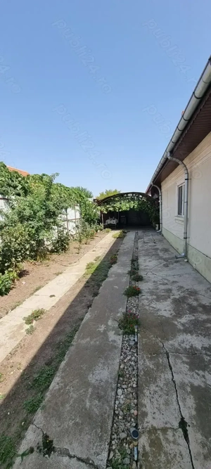 Casă de vânzare  - imagine 2 Casă de vânzare  - imagine 2