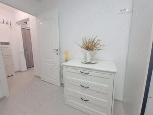 Închiriez garsonieră 