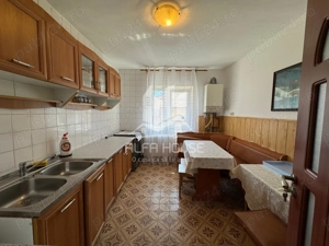 Vand 3 Camere Decomandat zona Luncă - imagine 12