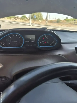 peugeot 2008 1,6 benzina 120 cai, pachet crom exterior interior - imagine 5