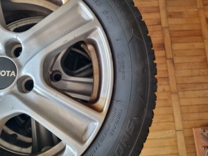 4 cauciucuri de iarna 175 65 15 cu jante de aliaj de toyota yaris montate și echilibrate  - imagine 4