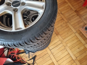 4 cauciucuri de iarna 175 65 15 cu jante de aliaj de toyota yaris montate și echilibrate  - imagine 5