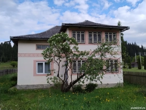 Casă spațioasă + teren 1200 m  în Dorna Arini   ideală pentru pensiune sau casă de vacanță!