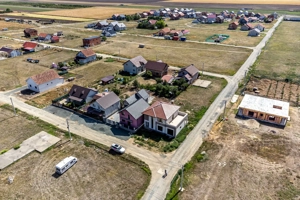 Casă premium semi-finisată de vânzare Curtici, cartier nou Comision 0 - imagine 11