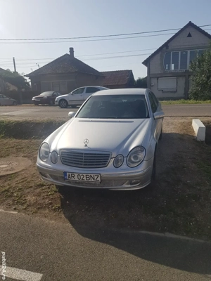 Vând mercedes e class