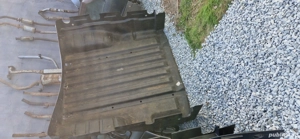 Pres bena lada Nissan Nisan Navara D40