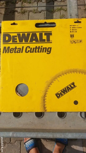 disc taiere otel DeWalt nou.