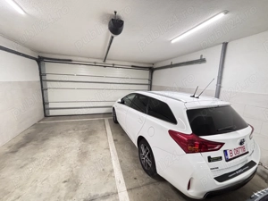 Vând Toyota auris hibrid break 2015 - imagine 3