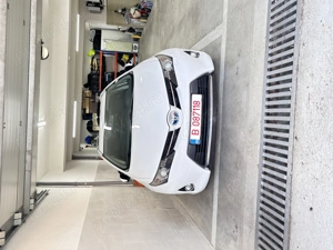 Vând Toyota auris hibrid break 2015 - imagine 9