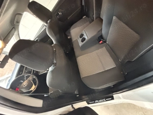 Vând Toyota auris hibrid break 2015 - imagine 7