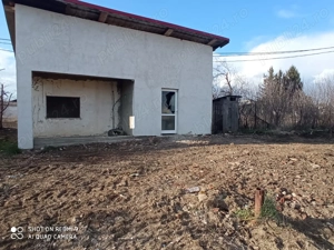 Vând casă în comuna Popricani - imagine 3