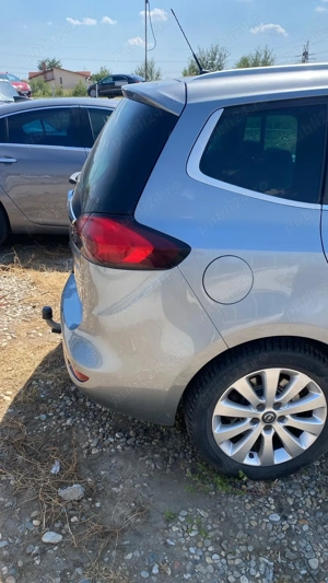 Opel Zafira 2.0 Dth automata - imagine 3 Opel Zafira 2.0 Dth automata - imagine 3