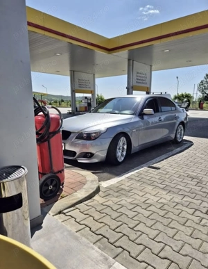 Vând BMW e60, an 2006,motor 2.0 diesel, preț 4800 euro, tel