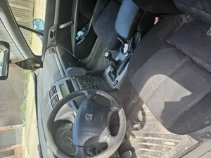 Vând Peugeot 407 1,8 benzină an 2 .km  - imagine 6 Vând Peugeot 407 1,8 benzină an 2 .km  - imagine 6