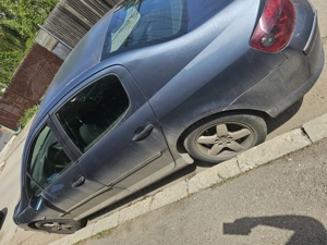 Vând Peugeot 407 1,8 benzină an 2 .km  - imagine 7 Vând Peugeot 407 1,8 benzină an 2 .km  - imagine 7