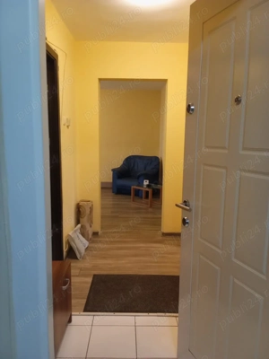 De vanzare apartament 3 camere decomandate