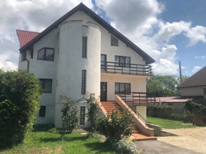 Casa spațioasă cu 7 camere in Stupini - Brașov