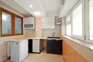 Spatiu comercial parter de bloc BR-uri Agentia de Voiaj - imagine 12