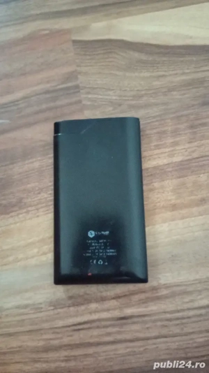 vând baterie externa este stare foarte buna funcționare  - imagine 2