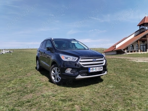 Masina téren 4x4 Ford Kuga