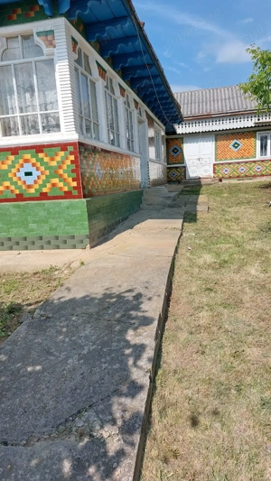 Vând casă în comuna strunga sat farcaseni  - imagine 2