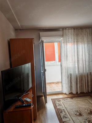 Garsonieră decomandată complet mobilată, zona 1 Mai ,etaj 1 - imagine 9