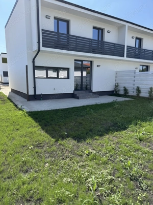 Casa noua de vanzare in oras tip duplex construita de firma cu toate taxele inc - imagine 9
