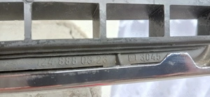 Grila radiator facelift Mercedes W124 originala - imagine 8