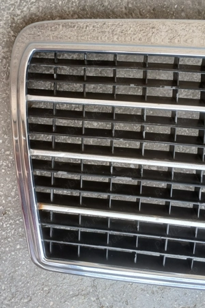 Grila radiator facelift Mercedes W124 originala - imagine 9