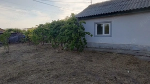 Vand casa cu teren de 2080 mpin Dor Marunt