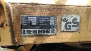 Excavator Liebherr A902 dezmembrat - imagine 2