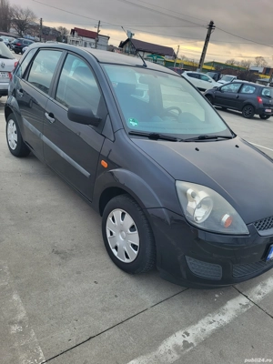 Ford fiesta  - imagine 5