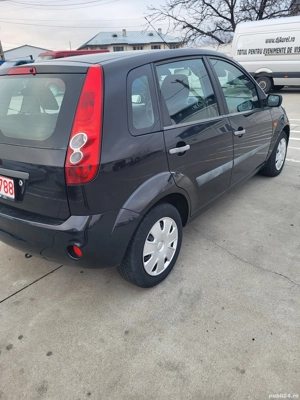 Ford fiesta  - imagine 3