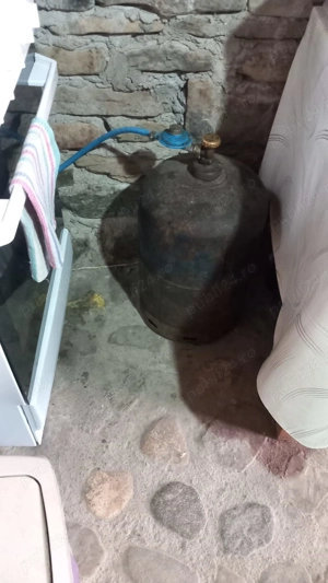 Vand doua butelii de aragaz - imagine 2