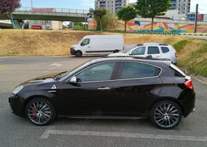 Alfa Romeo Giulietta 235cp Quadrifoglio, an 2010, 223373km  - imagine 8
