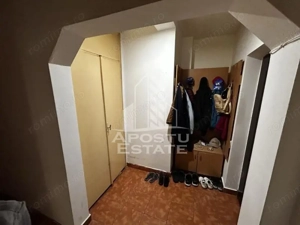 Apartament cu 3 camere, decomandat, etajul 1, zona Dambovita - imagine 6