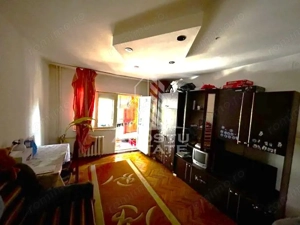 Apartament cu 3 camere, decomandat, etajul 1, zona Dambovita - imagine 2