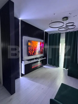 Apartament 3 camere 64 m2 + 5 m2 balcon  - imagine 2