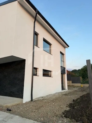 Duplex 4 camere, 3 bai, 357 teren - imagine 4