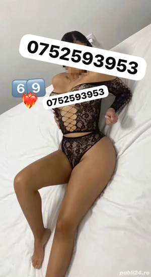 Brunetă focoasă cu poze reale  