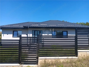 Valea Lupului CASA PARTER 110mp 4cam  2bai TEREN 544mp libera, la cheie
