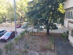 Vand apartament 3 camere decomandat, 85 mp, etaj 1 din 4, Mun. Calarasi, Cartier Mircea Voda 