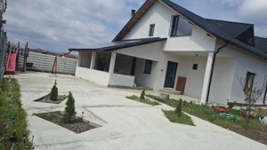 Proprietar, vand casa P+M, placa turnata,gaz, panouri fotovoltaice, 2km de Focsani,in Campineanca