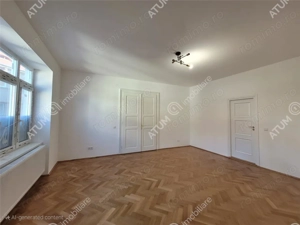 Spatiu de birouri cu 4 camere si 3 bai in zona centrala din Sibiu - imagine 3