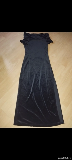 Rochie nouă din catifea ,cu tăietură pe picior - imagine 2