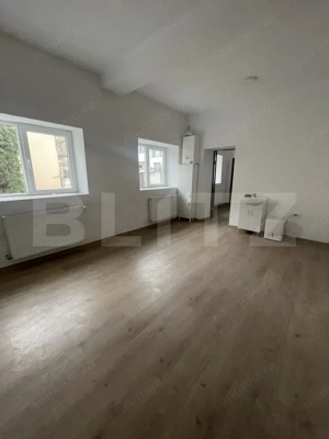 Proprietate cu 4 camere, 75 mp, zona ultracentrală  - imagine 6