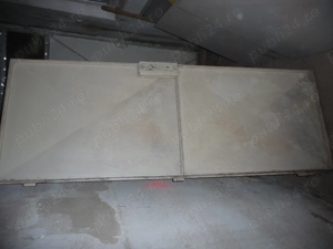 Vand usi metalice din demolari, pret 5 lei kg