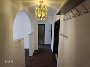 Apt. 3-4 cam, 84 mp, la hochparter, recent renovat, in Tudor Diamant de la proprietar.