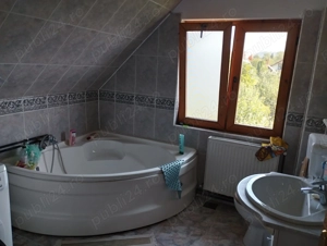 Breaza, casa in stil tirolez, zona insorita - imagine 7